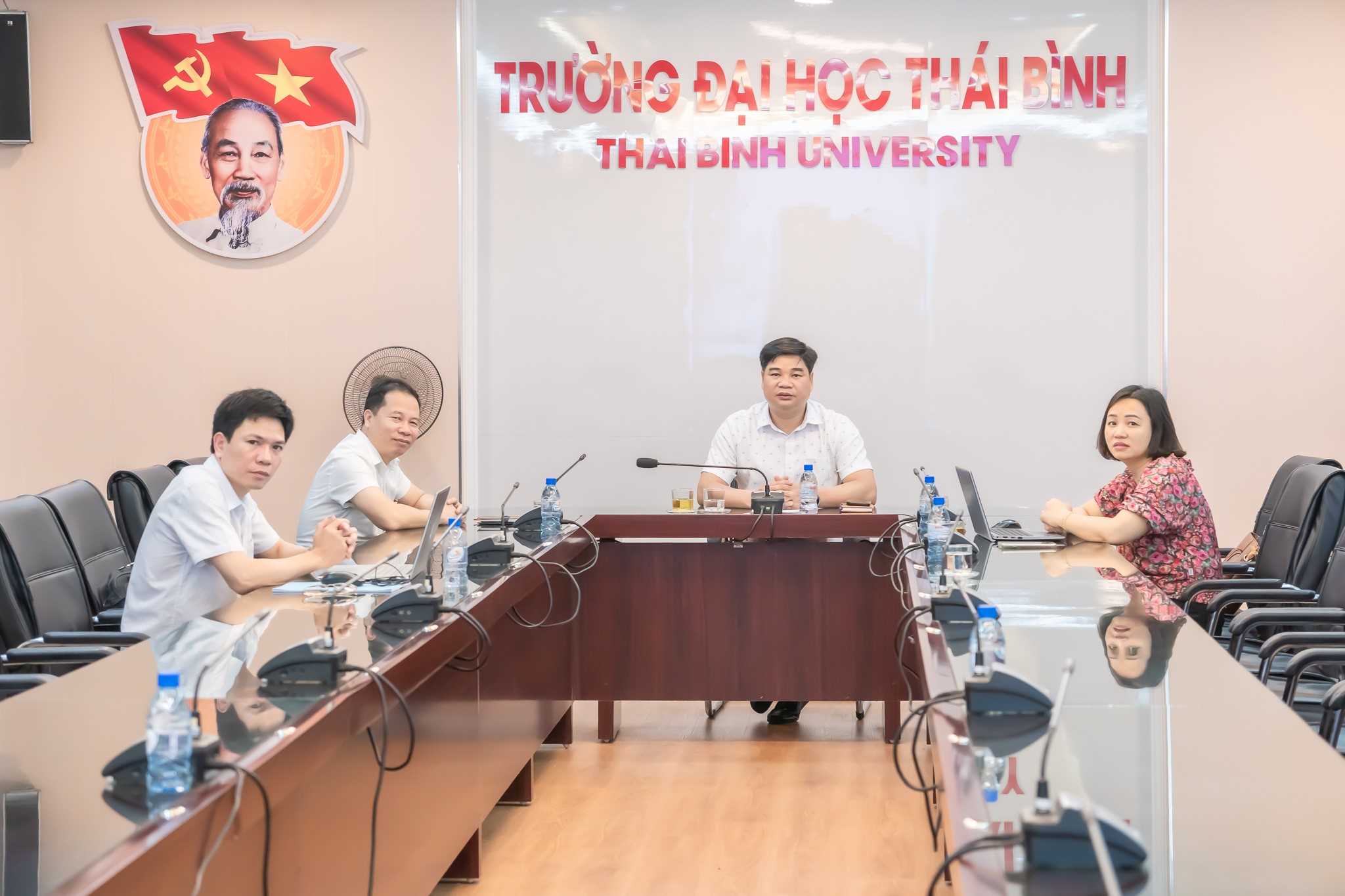 THAM DỰ HỘI NGHỊ TRIỂN KHAI CÁC ĐỀ ÁN PHÁT TRIỂN NGUỒN NHÂN LỰC VÀ THÚC ĐẨY HỢP TÁC “3 NHÀ”